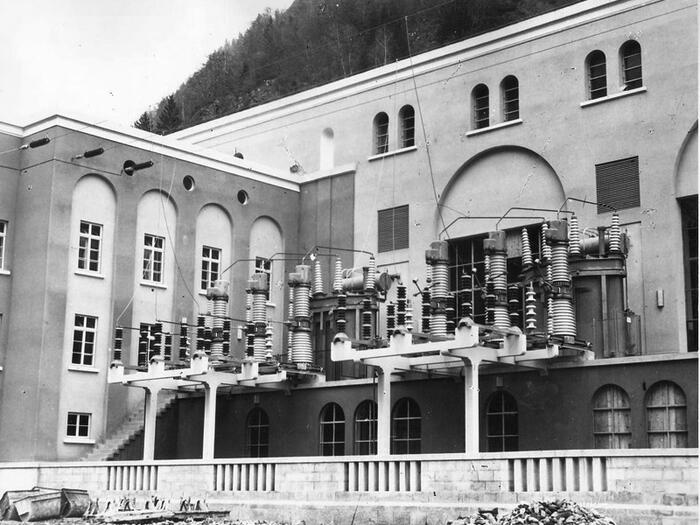 Anni '40 particolare della centrale di Caoria in costruzione