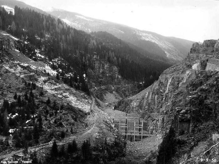 1950 ripresa costruzione diga