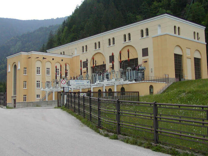 Centrale di Caoria - esterni